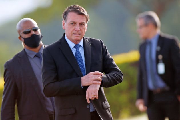 ブラジル大統領、新型コロナで陽性反応
