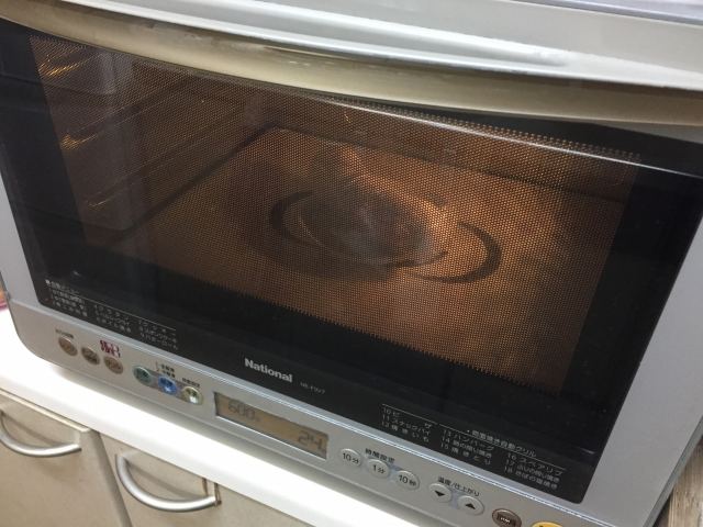 タオルを電子レンジで殺菌！嫌な臭いを簡単に消臭する方法とは？  |  トレンド生活21