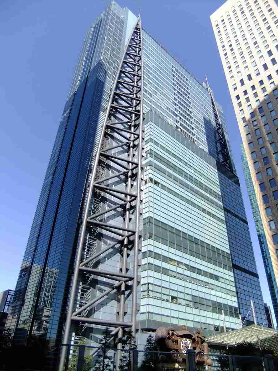 日本テレビ取締役がコロナ感染 60代、6日から在宅勤務中
