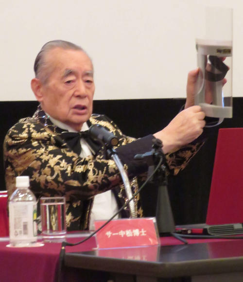 中松氏コロナ新対策発表も招待した安倍首相来ず激怒 - 社会 : 日刊スポーツ