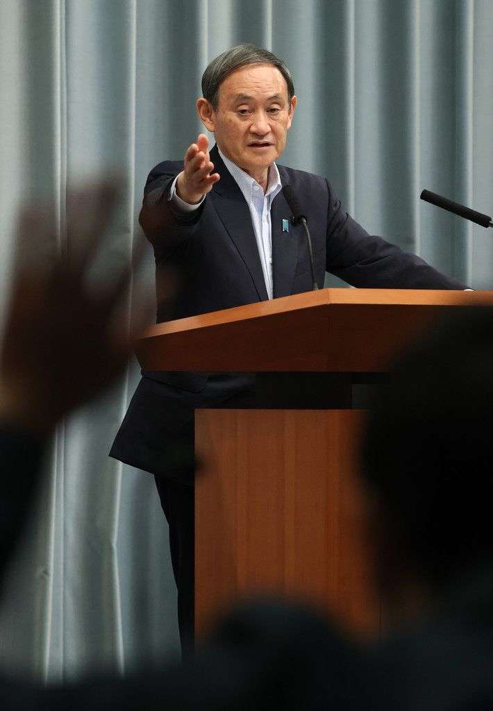 菅官房長官、緊急宣言再発令を否定　ＧｏＴｏ継続「適切に対応」：時事ドットコム