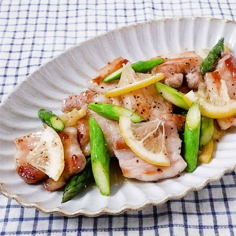 豚バラ肉とアスパラガスのレモン炒め 作り方・レシピ | クラシル