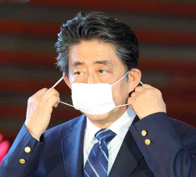 布マスク8千万枚、今後さらにら配布　不要論噴出でも9業者に発注済（朝日新聞デジタル） - Yahoo!ニュース