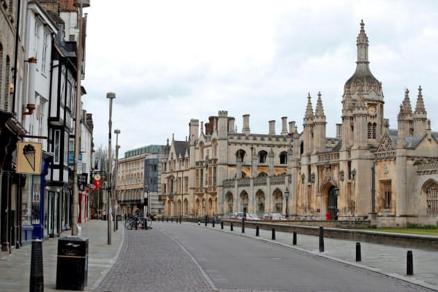 新型コロナ:英ケンブリッジ大もワクチン開発、秋にも治験へ　（写真=ロイター）　:日本経済新聞