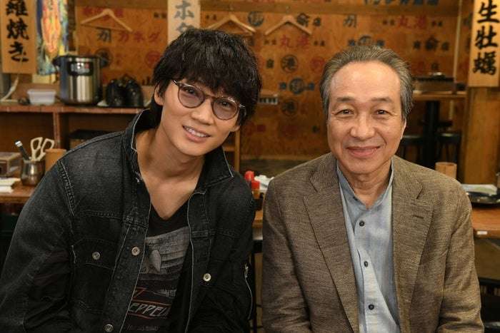 〝百戦錬磨〟の綾野剛が「ヤバイ！」を連発　撮影を中断させた小日向文世