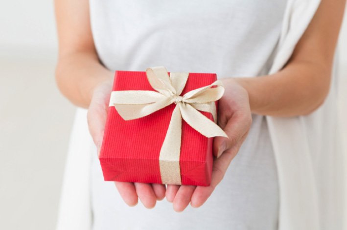 プレゼントを半分負担してもらう事