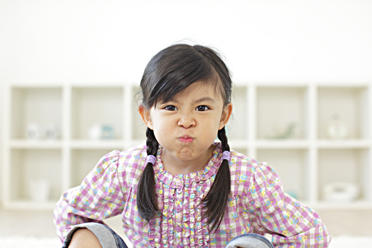 子どもの反抗挑戦性障害とは？単なる反抗期とは違うの？症状やADHDとの関係性、対応方法まとめ【LITALICO発達ナビ】