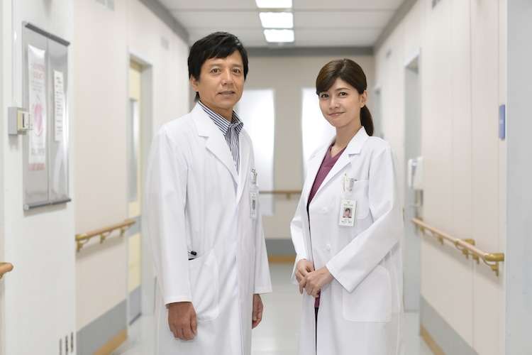 勝村政信「ドクターY」ドラマスペシャルが秋放送、内田有紀が初登場