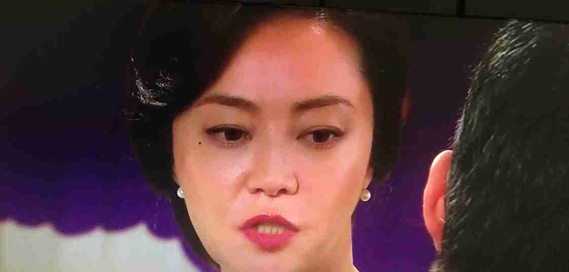 観月ありさ、太ももあらわな美脚ショット「信じられない長さ美しさ」「見とれました」