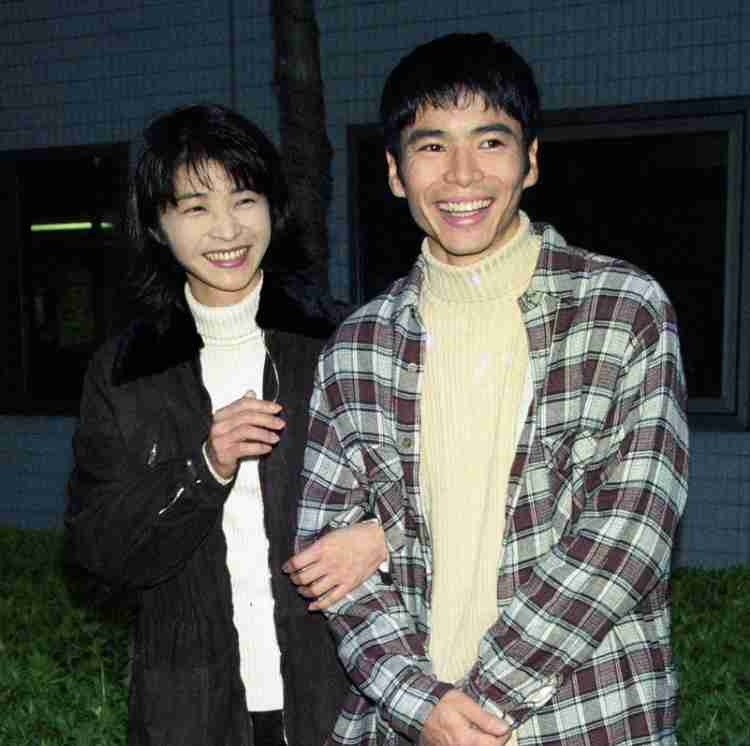 自分より収入が少ない方と結婚した方