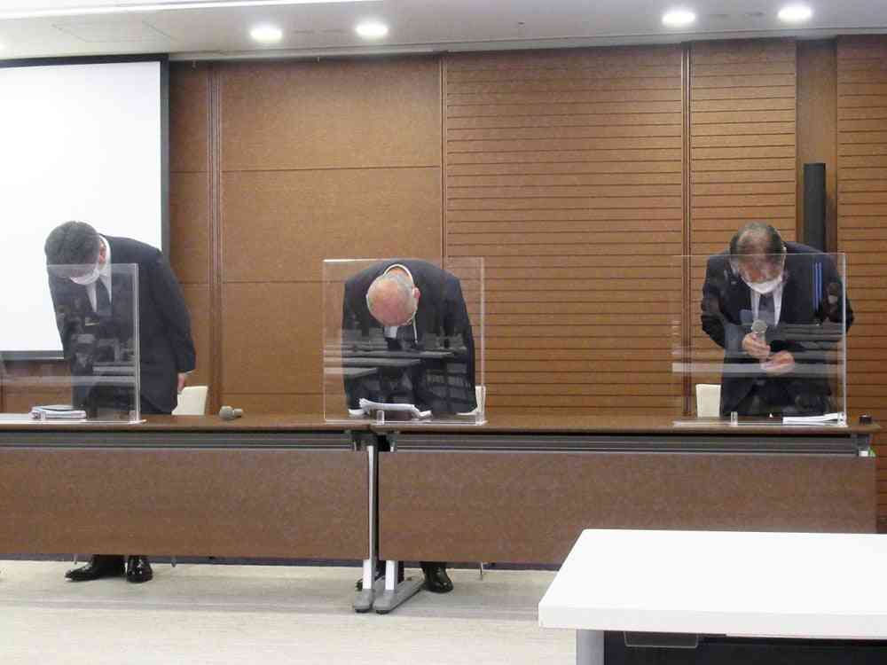 モーリシャス 座礁貨物船が2つに割れる さらなる重油流出懸念