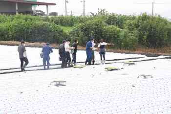 小諸の落雷　搬送男性死亡　女性は依然重体 | 信濃毎日新聞［信毎web］