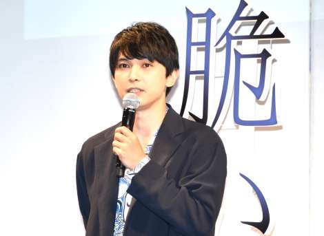吉沢亮、釣り好きだけど「魚を触れない」 意外な弱点明かす