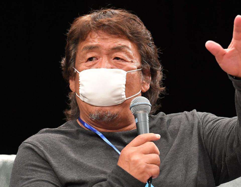 長州力「コロナを焼き潰します!」「私の怖さをコロナに教えてやろう」日光浴で