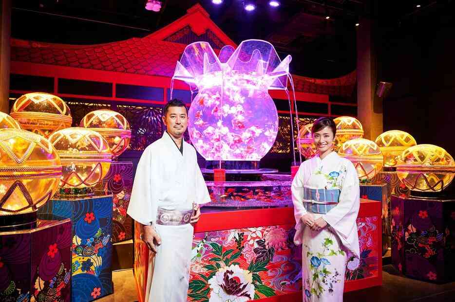 上戸彩、アートアクアリウム美術館の広報大使に「美しい夢の世界」