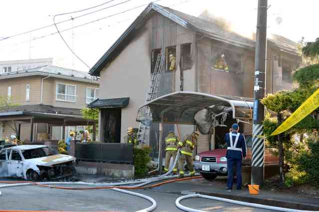 盛岡で住宅火災、現場から２遺体　殺人と放火容疑で捜査：朝日新聞デジタル