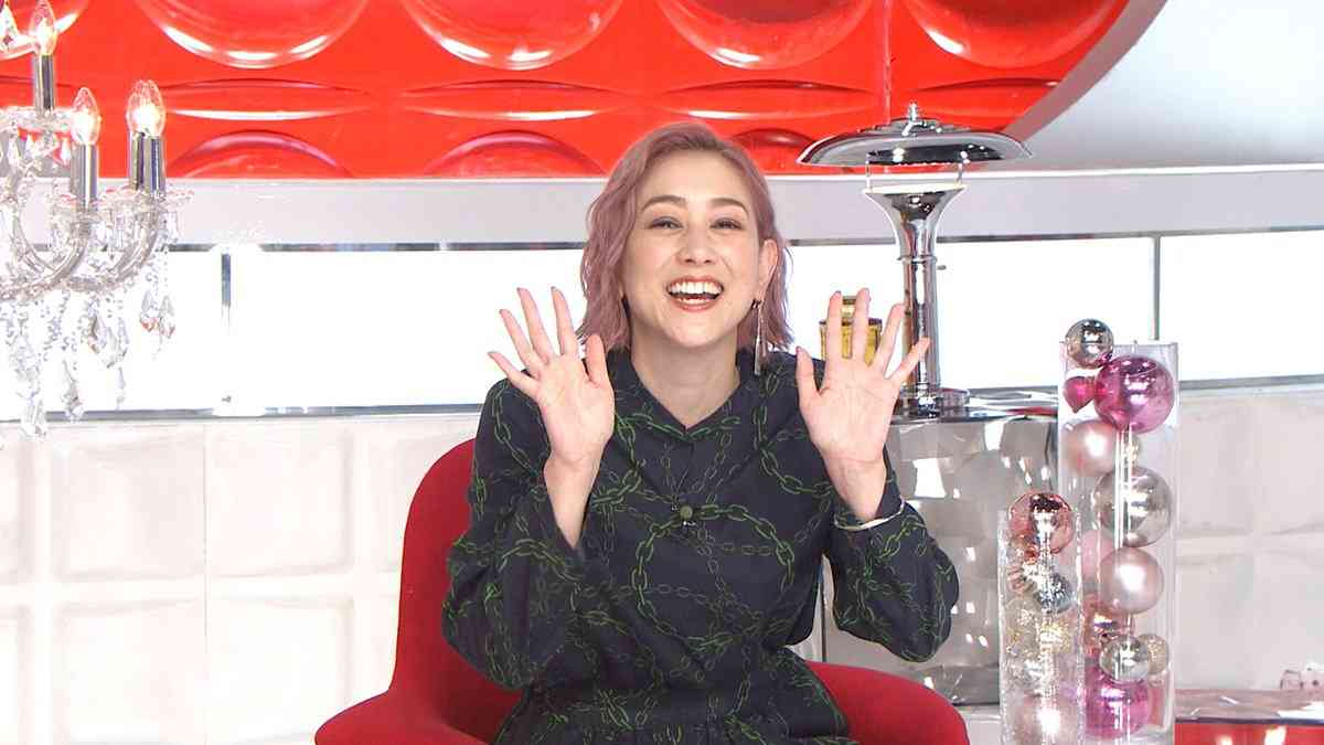SHELLY 離婚から9カ月「すごい楽」、元夫とは「ほぼ毎日やり取り」も再婚は…形こだわらず