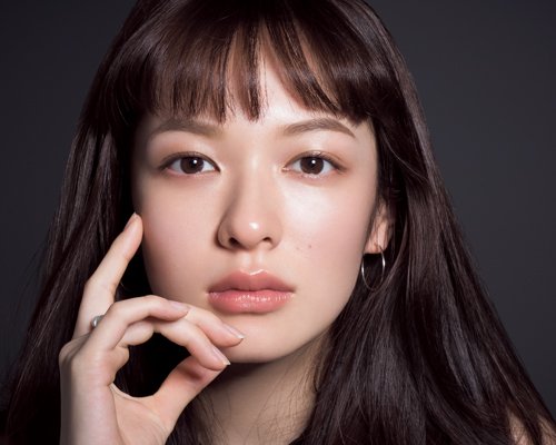 河北メイクのまとめ｜眉・リップ・アイメイク…河北流メイクや話題のリップバームまでたっぷりご紹介 | 美的.com