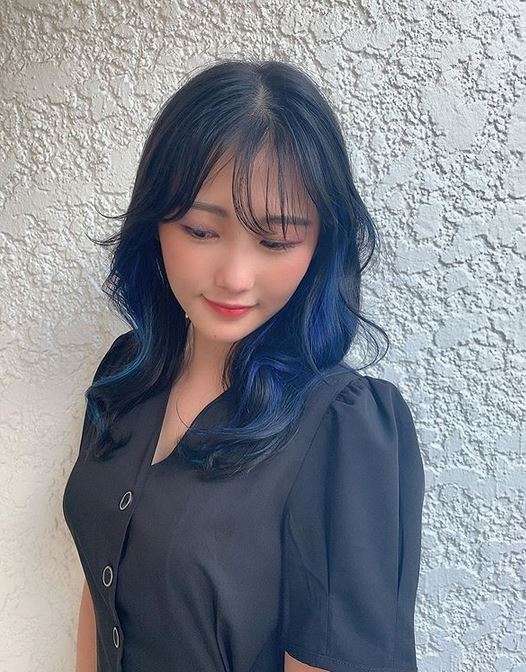 西野未姫　ネイビーブルーの新ヘア披露に「アニメのよう」「かなり印象変わります」