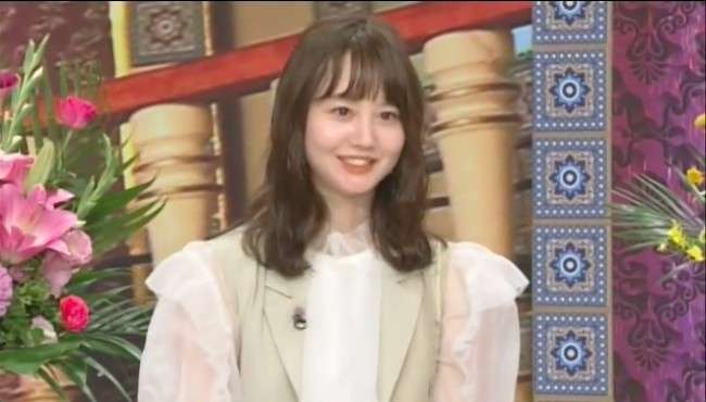 堀北真希さんの妹、NANAMI「ブス」と言われた小学時代明かす