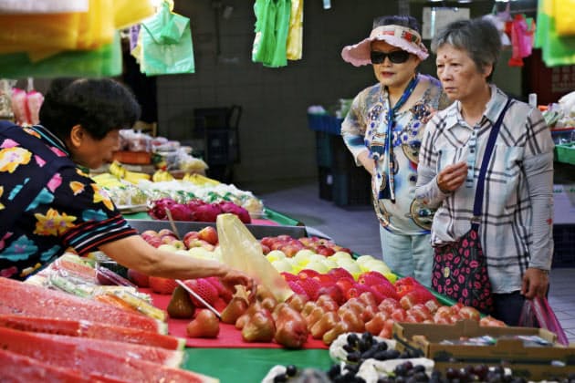 4～6月期の台湾GDP、マイナス0.7% 17四半期ぶり　（写真=ロイター）　:日本経済新聞