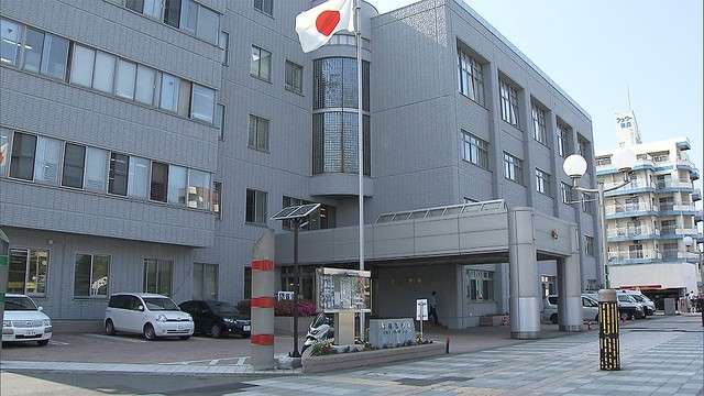 娘の顔を菓子の容器で殴るなどしてケガをさせた疑い 25歳の父親を逮捕 - ライブドアニュース