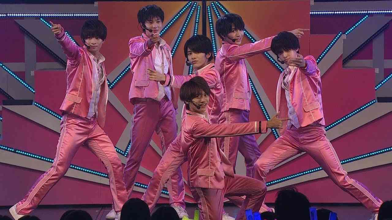 東京B少年「Cosmic Melody」（「夏祭り！裸の少年」in EX THEATER ROPPONGI） - YouTube