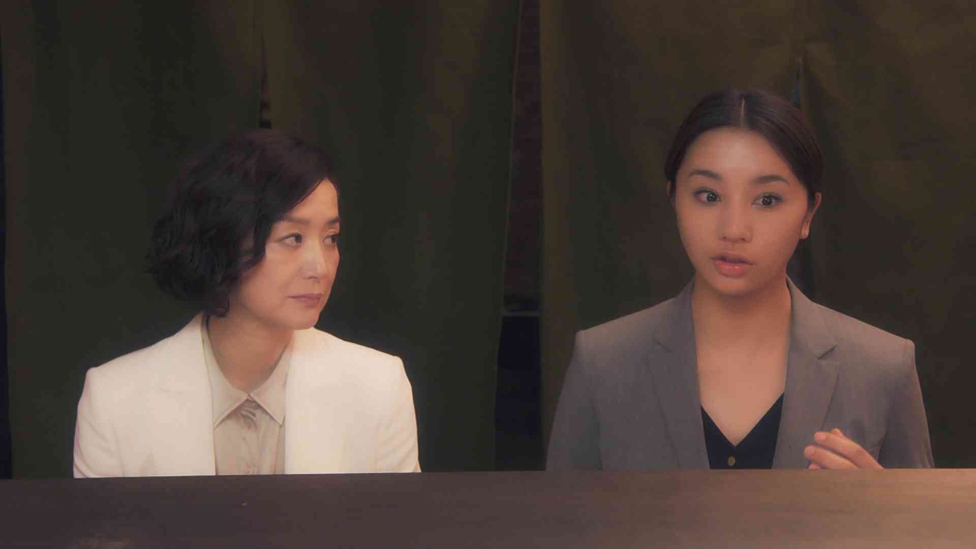 鈴木京香 異例の連ドラ3期出演！長谷川博己と結婚はお預けか