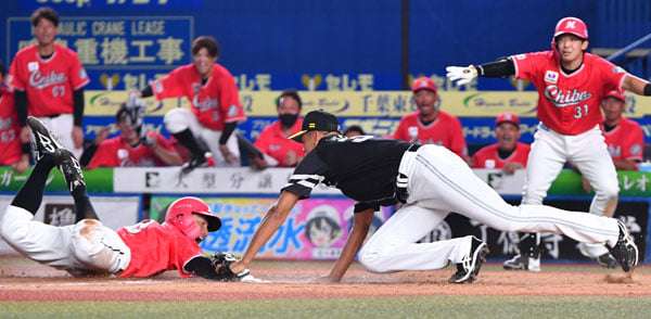 ロッテがベテラン・鳥谷の〝神走塁〟でサヨナラ勝ち　首位ソフトバンクに並んだ | 東スポのプロ野球に関するニュースを掲載