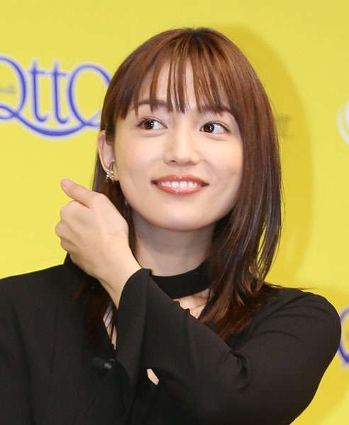 【川口春奈】大河もCMもひたむきに…川口春奈は人気格闘家と結婚一直線｜日刊ゲンダイDIGITAL