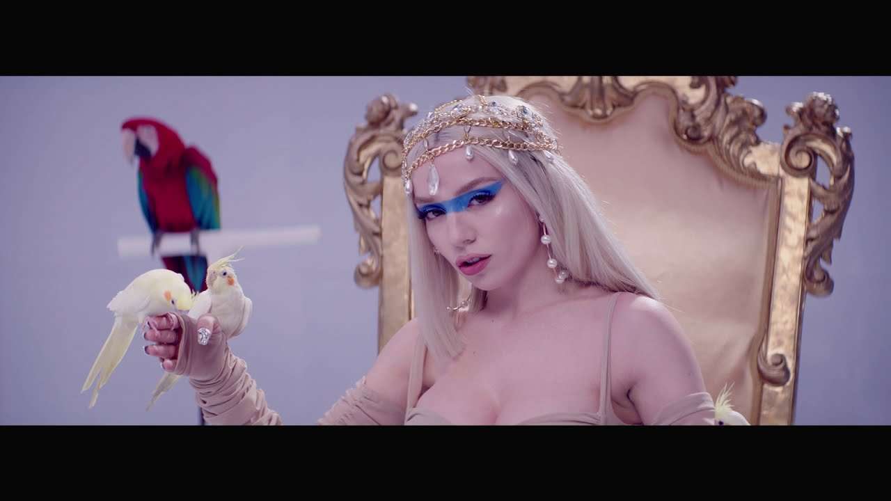 Ava Max - Kings & Queens [Official Music Video] - YouTube