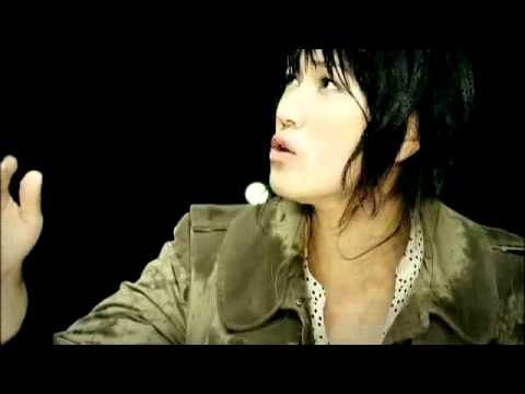 BONNIE PINK - 冷たい雨 - YouTube