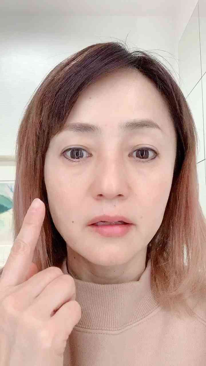 橋本志穂、インスタで顔面の異常訴える「ほっぺたもへんだし唇も曲がってる気が…」