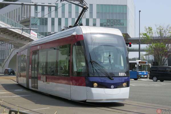 2両編成で1両が「女性専用車」 どう運用するのか？ 路面電車で初導入 熊本市に聞いた | 乗りものニュース