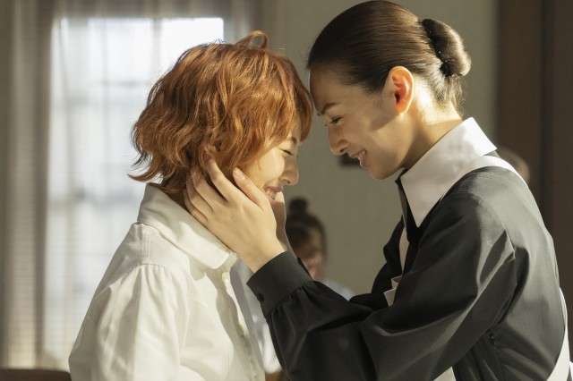 映画『約束のネバーランド』新場面カット！“エマ”浜辺美波らの姿