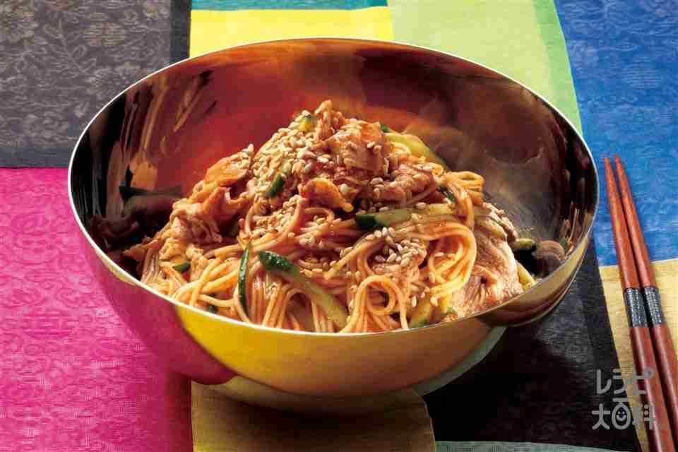 そうめんビビン麺のレシピ・作り方｜【味の素パーク】の料理・レシピサイト‐レシピ大百科 : そうめんや豚しゃぶしゃぶ用肉を使った料理