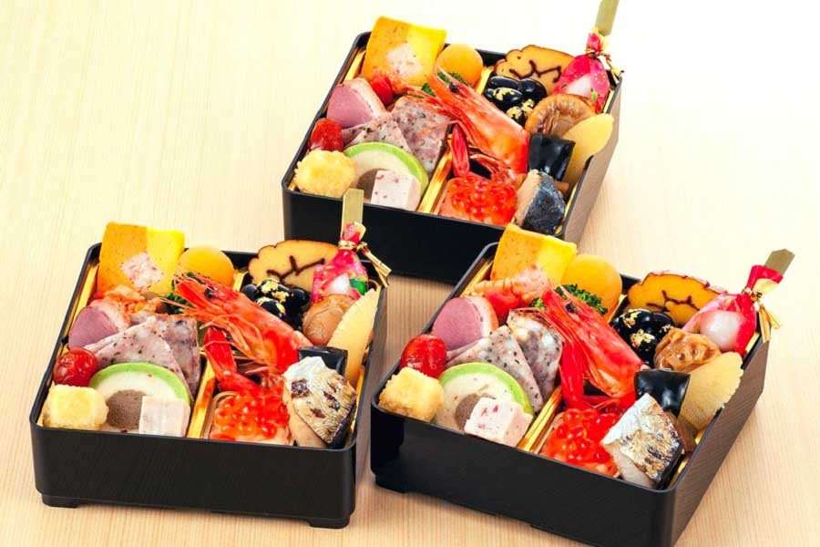 お正月もやっぱり帰省できない? 各百貨店の「2021年おせち」が巣ごもり対応一色になっていた