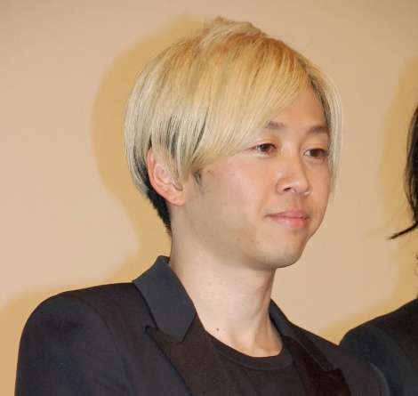 バンプのベース直井由文　不倫報道で謝罪「誠実な対応ができていなかった」事務所「本人も心から反省」