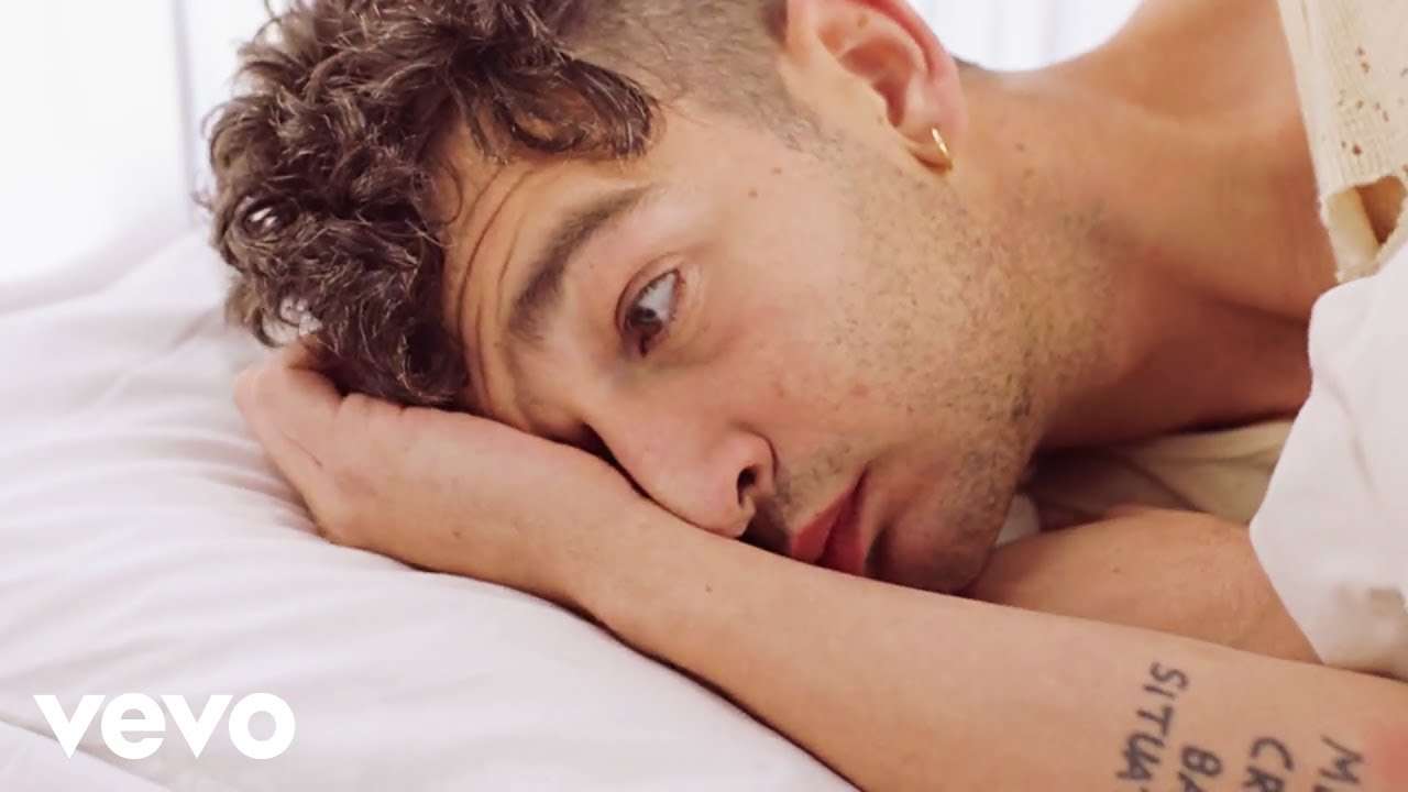 The 1975 - Sincerity Is Scary (Official Video) - YouTube