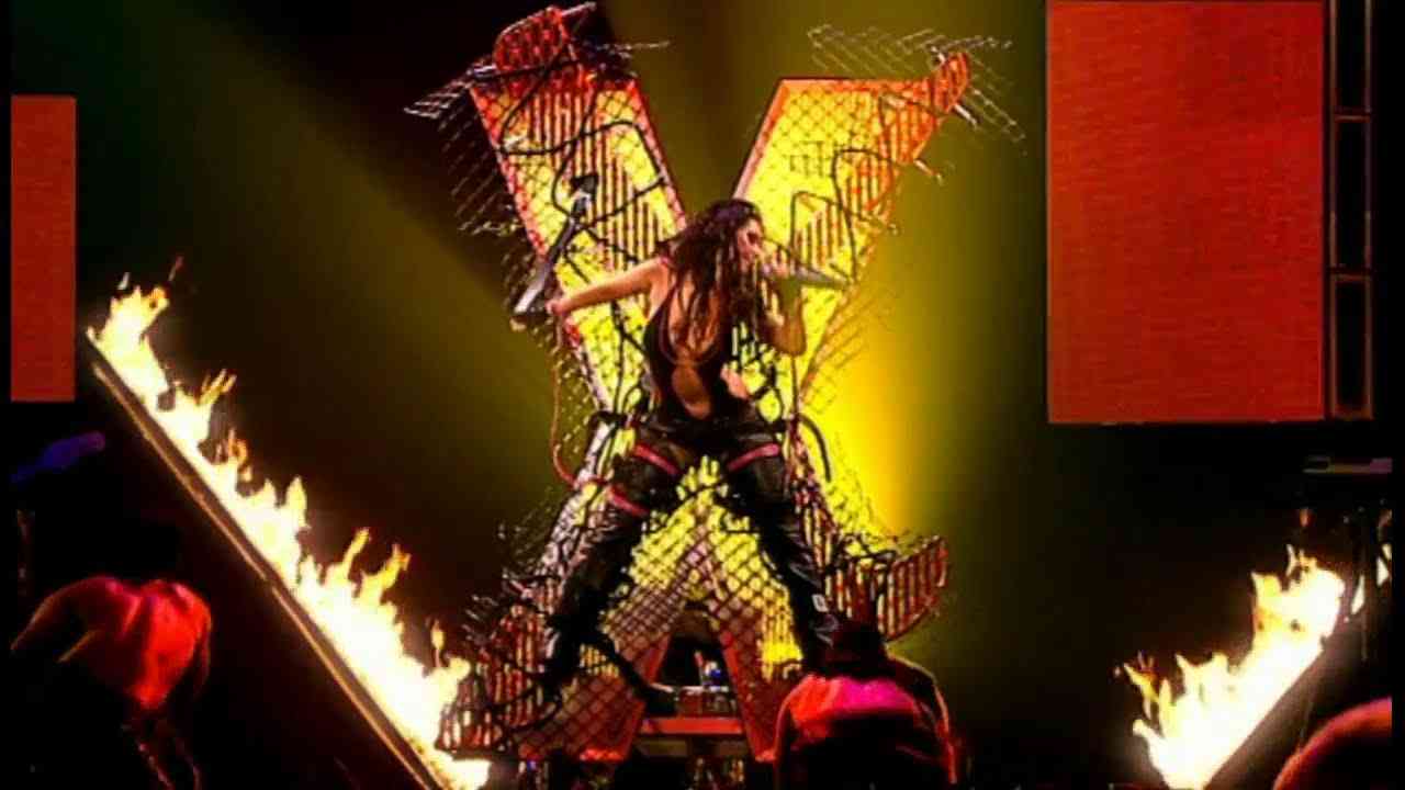 Xtina Aguilera - Stripped Tour - YouTube