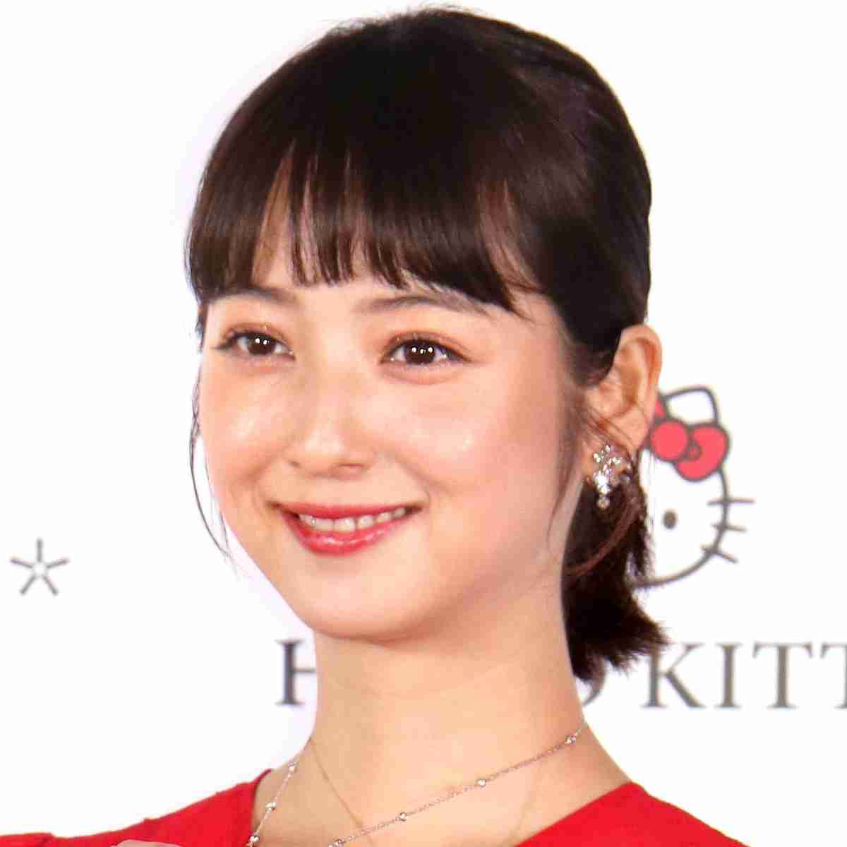 佐々木希、手作りしたブドウのショートケーキを披露「お子さん喜びそう」長男が２歳迎える : スポーツ報知