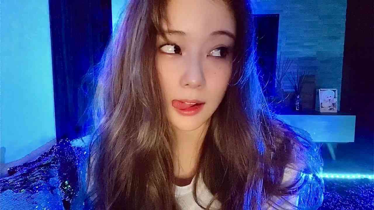 重盛さと美feat.友達 TOKYO DRIFT FREESTYLE?? - YouTube