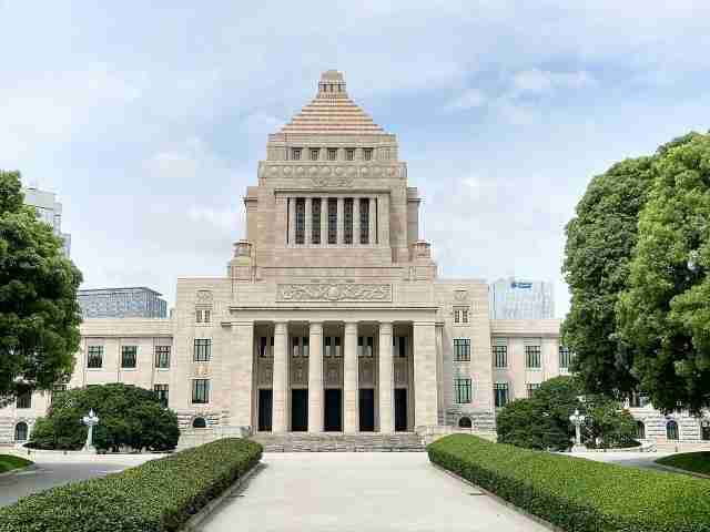 安倍内閣支持率、なぜか30代のみ突出　