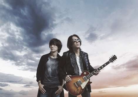 B'z、5週連続無観客配信ライブ 5つの時代に分けて演目・演出総入れ替え
