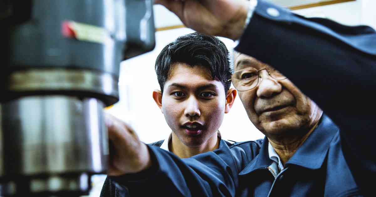 安倍政権の「移民政策」、実現なら日本の若者の賃金は上がらない | 情報戦の裏側 | ダイヤモンド・オンライン