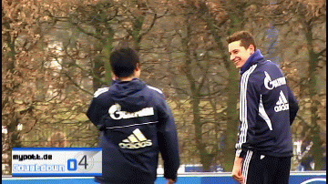 なんだかよくわからんポーズを撮ってるイケメンが見たい