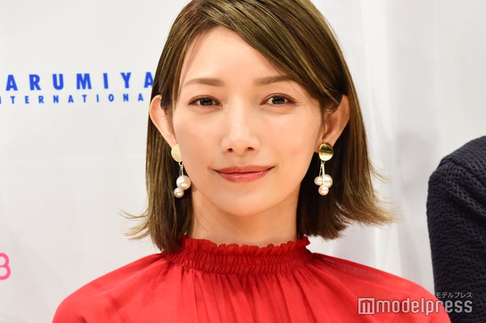後藤真希、AKB48とコラボで堂々センター 「現役感すごすぎ」と反響殺到 - モデルプレス