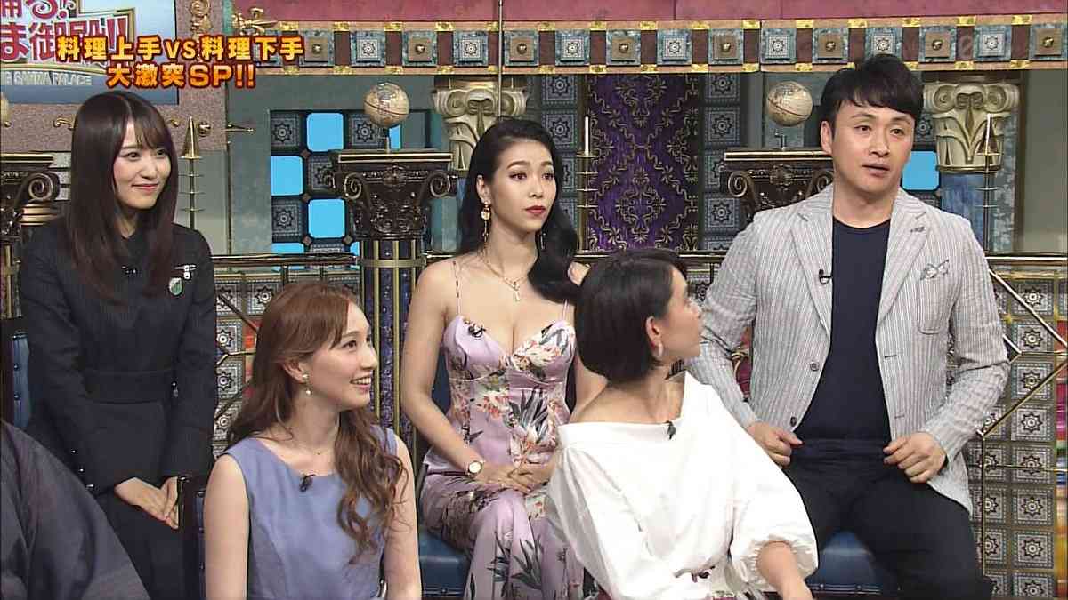 母親らしい格好って何？紅蘭、クレームに反論「胸元が見える服は着てはいけないのでしょうか？」