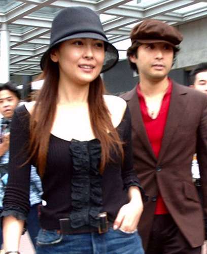 辻仁成　結婚１９年の中村江里子夫妻ラブラブぶりに「タジタジ」「卒倒しそう」