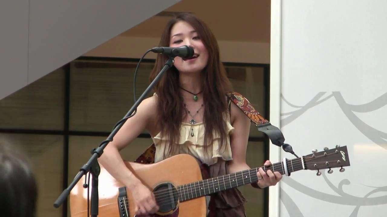 【HD 720p】森恵　-　三日月 - YouTube